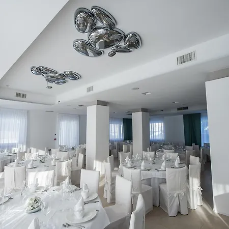 Hotel Malucri 4*