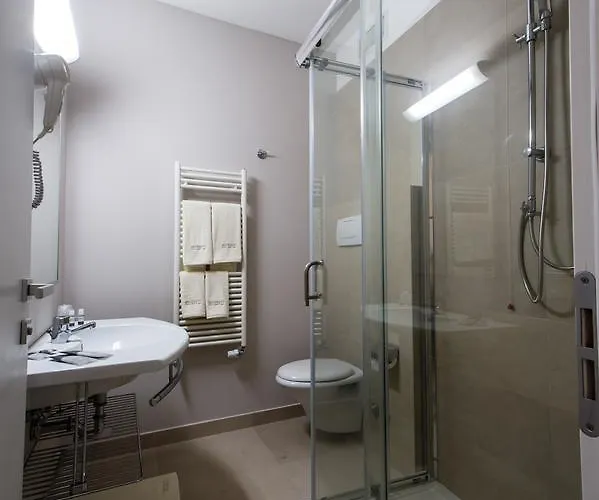 Hotel Malucri 4*